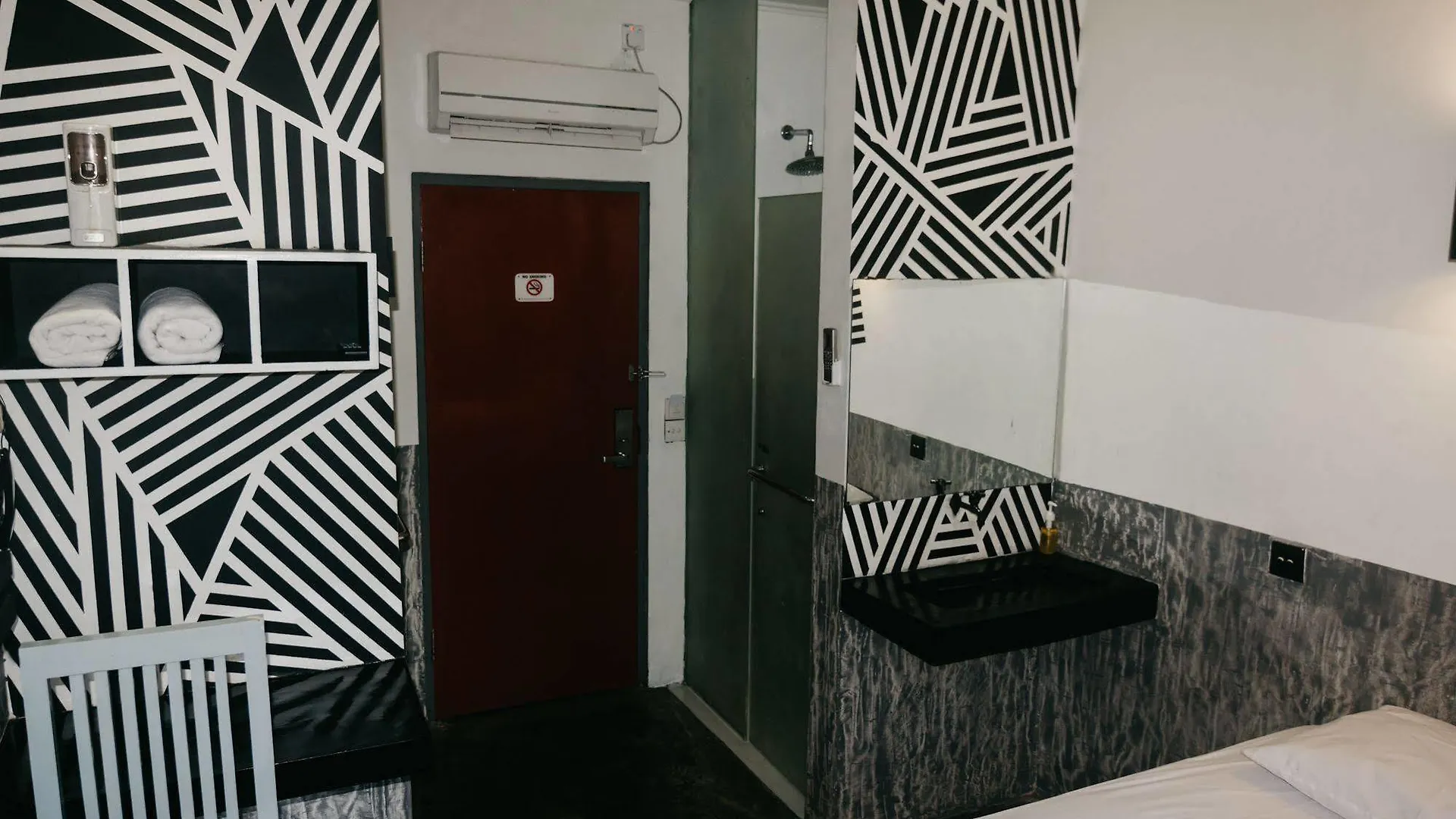 Kayun Hostel Legian