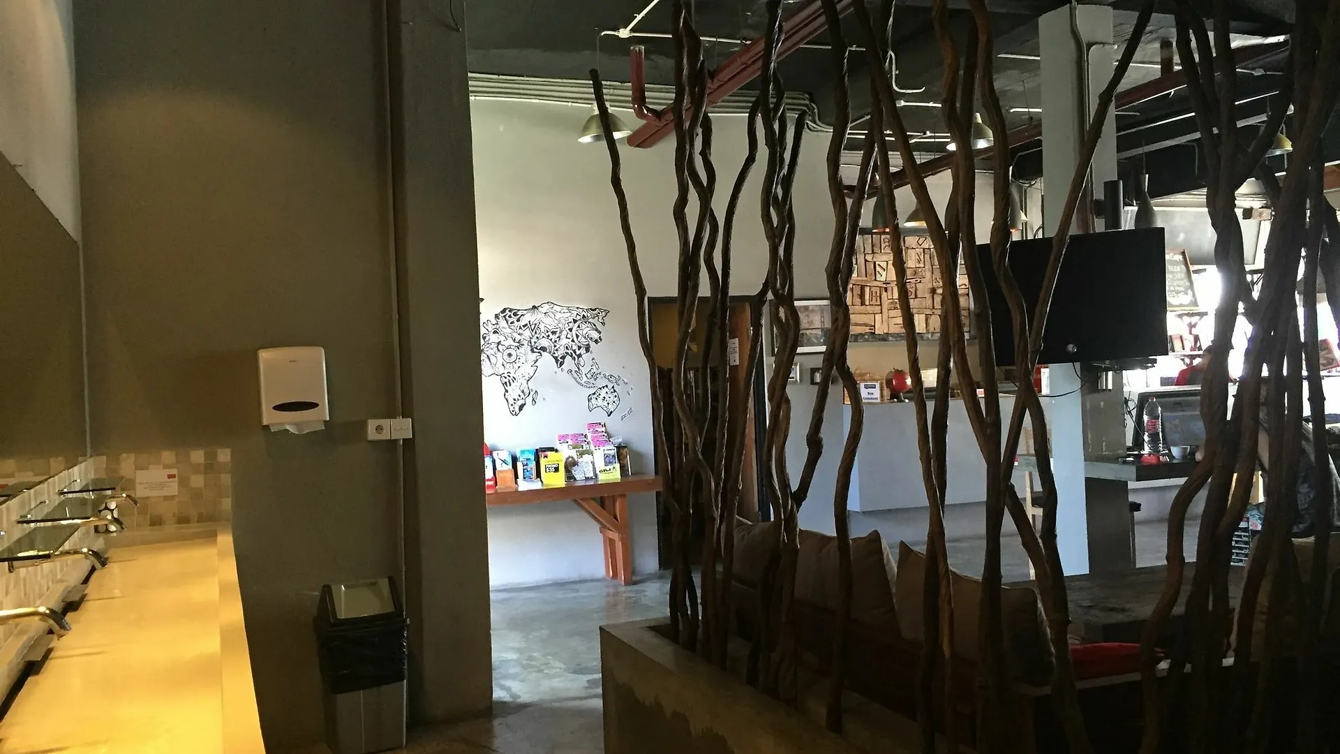 Kayun Hostel Legian